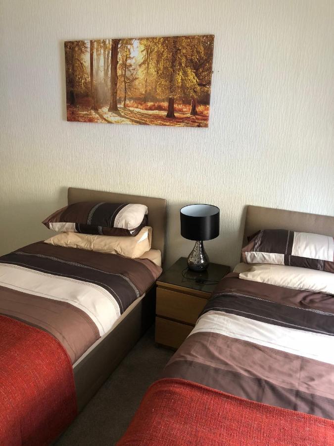 דוסברי Wellington Tavern Accommodation מראה חיצוני תמונה