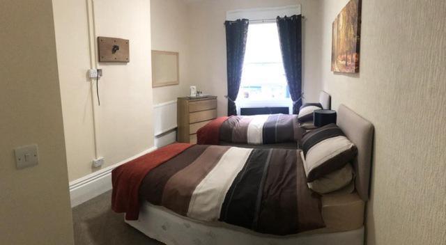 דוסברי Wellington Tavern Accommodation מראה חיצוני תמונה
