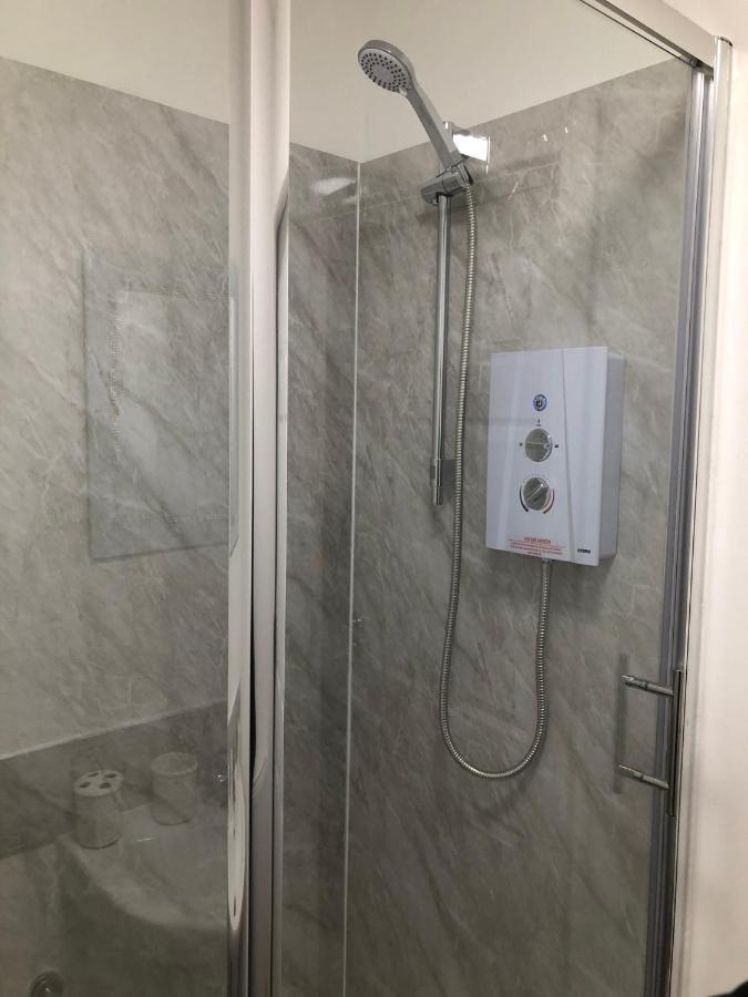 דוסברי Wellington Tavern Accommodation מראה חיצוני תמונה