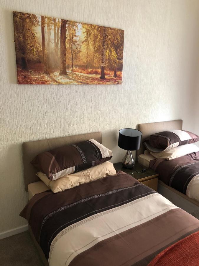 דוסברי Wellington Tavern Accommodation מראה חיצוני תמונה